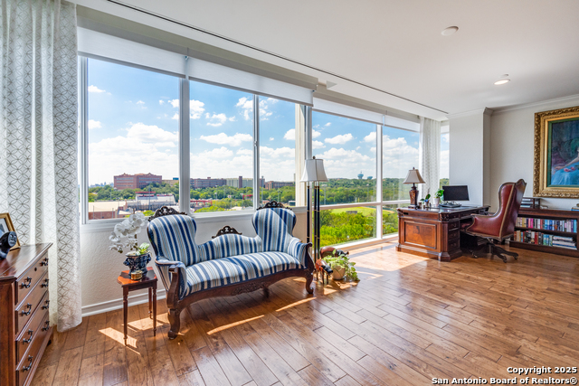 Image 9 of 25 For 200 Patterson Ave. 610