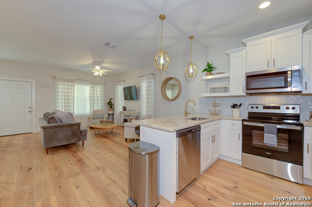 Listing photo id 4 for 322 Mockert  
