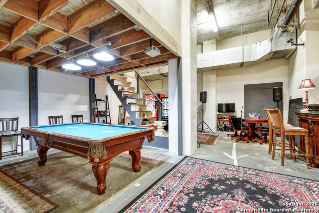 Listing photo id 24 for 7701 Wurzbach Rd  405