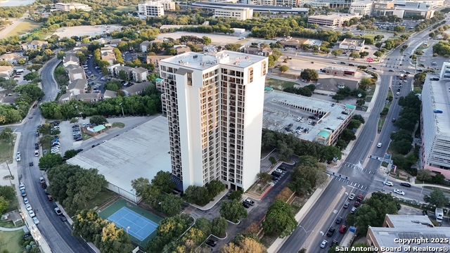 Listing photo id 33 for 7701 Wurzbach Rd  405