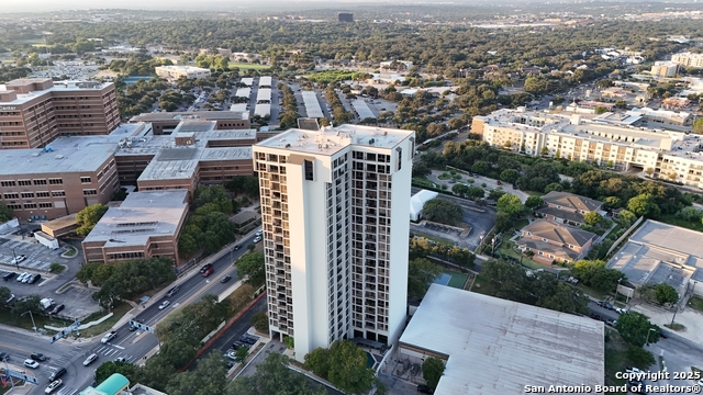 Listing photo id 36 for 7701 Wurzbach Rd  405