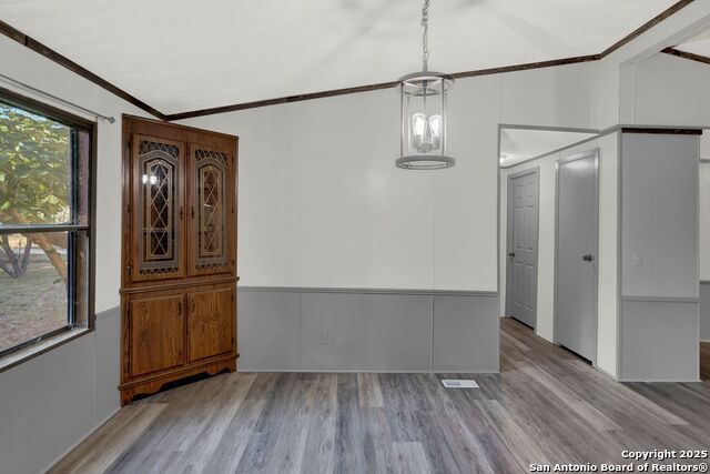 Image 20 of 37 For 245 Bandera  