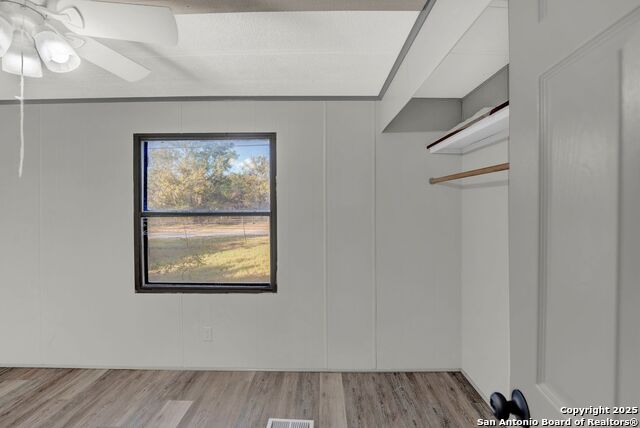 Image 28 of 37 For 245 Bandera  