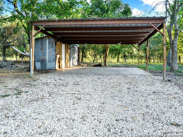 Image 33 of 37 For 245 Bandera  