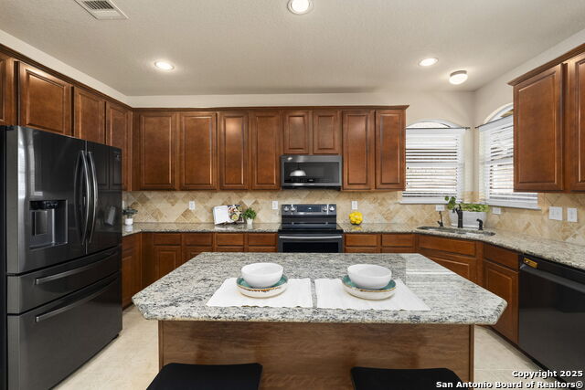 Image 9 of 43 For 518 Eldridge Dr