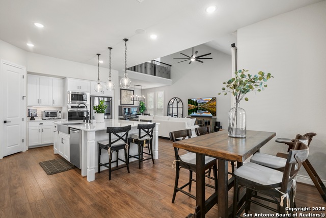 Image 2 of 48 For 203 Cimarron Creek