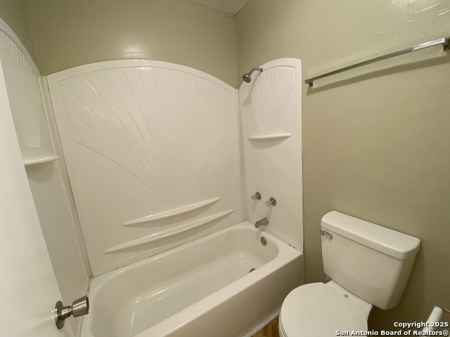 Image 13 of 13 For 621 Burmeister