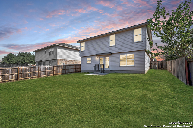 Listing photo id 14 for 10239 Round Rock