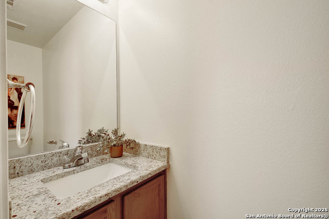 Listing photo id 4 for 10239 Round Rock