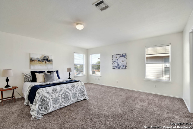 Listing photo id 5 for 10239 Round Rock