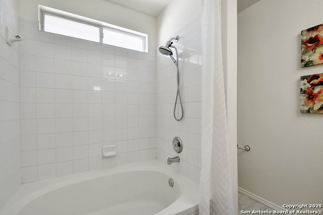 Listing photo id 7 for 10239 Round Rock