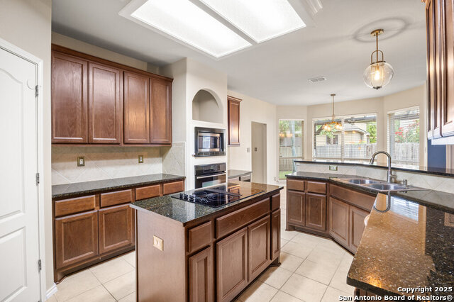 Image 12 of 33 For 24831 Cloudy Creek