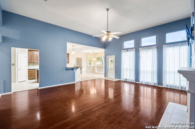 Image 9 of 33 For 24831 Cloudy Creek