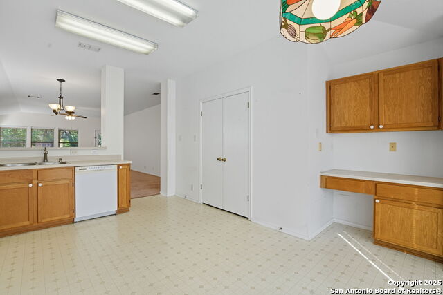 Image 11 of 27 For 10619 Cat Mountain