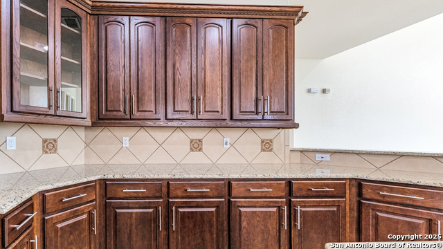 Image 8 of 30 For 24711 Faraday