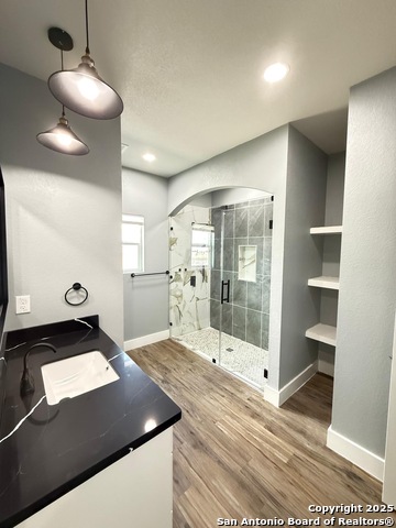 Listing photo id 10 for 802 Cr 520  