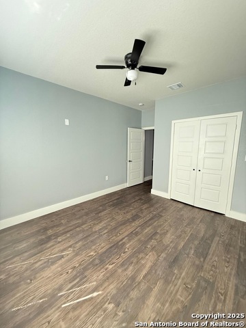 Listing photo id 13 for 802 Cr 520  