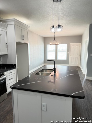 Listing photo id 6 for 802 Cr 520  