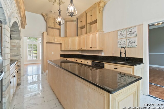 Image 17 of 38 For 519 Mission Viejo