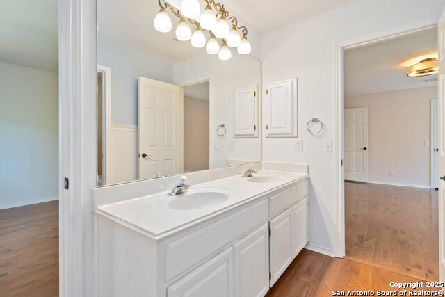 Image 32 of 38 For 519 Mission Viejo