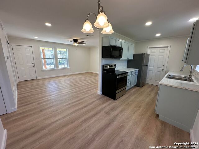 Image 3 of 8 For 906 14th St 14th Street C