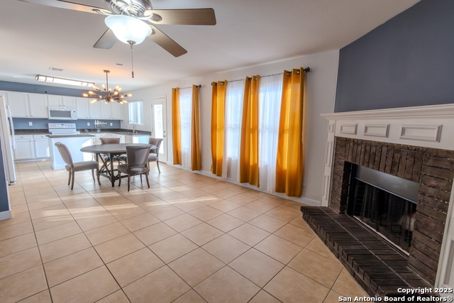 Listing photo id 4 for 13227 Hopkins Glade