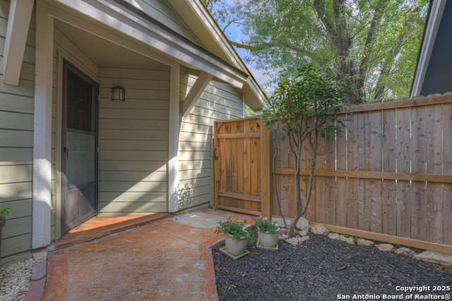 Image 12 of 21 For 3915 Chimney Springs