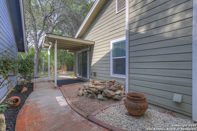 Image 13 of 21 For 3915 Chimney Springs