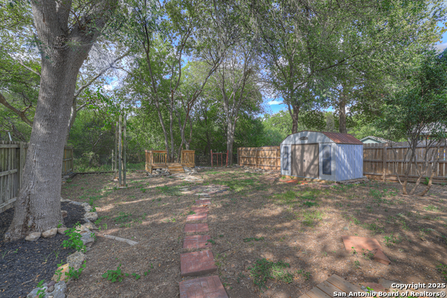 Image 17 of 21 For 3915 Chimney Springs