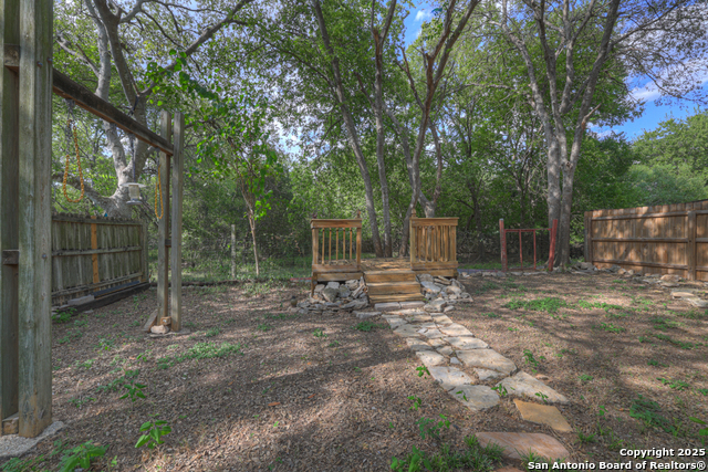 Image 18 of 21 For 3915 Chimney Springs