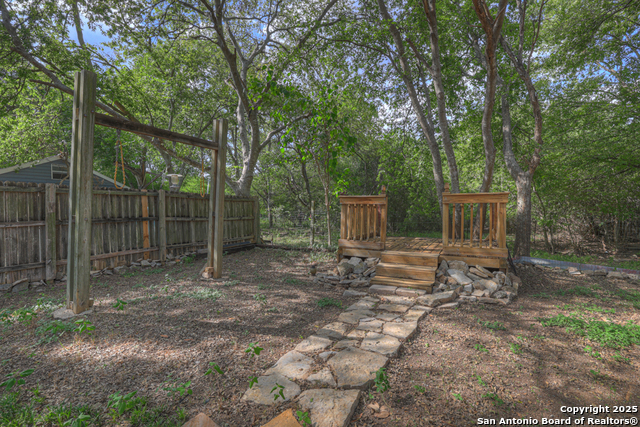 Image 20 of 21 For 3915 Chimney Springs