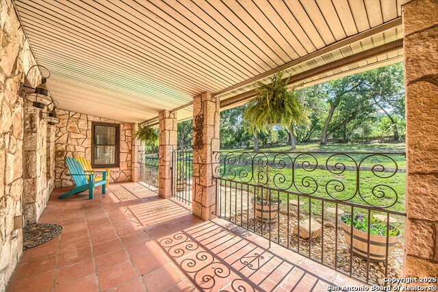 Details for 6986 County Road 271, Mico, TX 78056