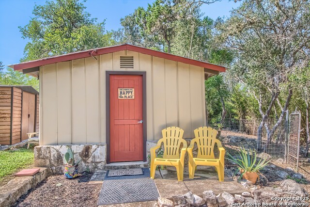 Image 14 of 44 For 6986 County Road 271