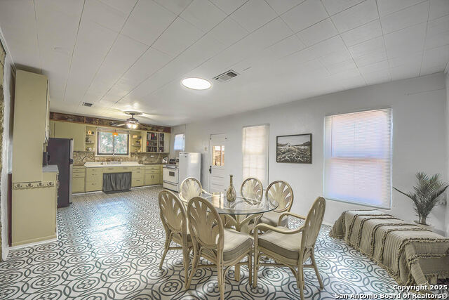 Image 28 of 44 For 6986 County Road 271