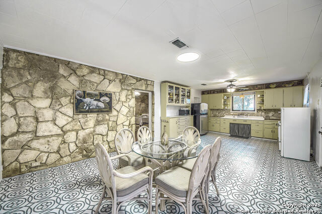 Image 9 of 44 For 6986 County Road 271