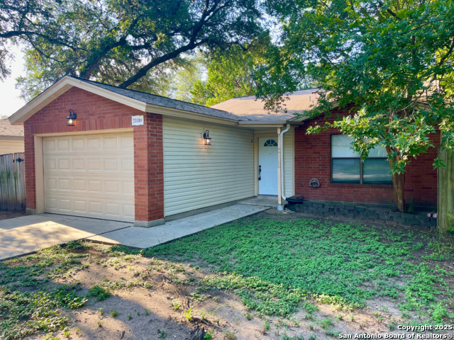 Image 2 of 18 For 7318 Hunters Raven