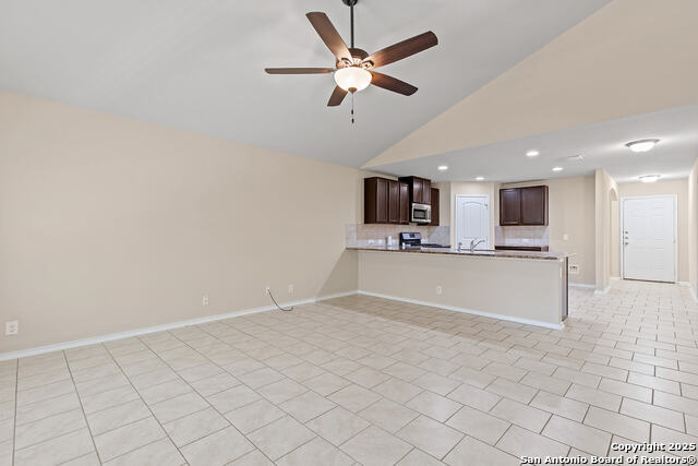 Listing photo id 15 for 12110 Kruth Pt