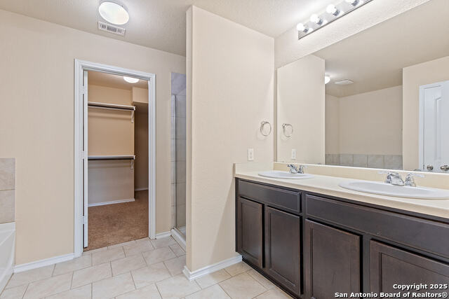 Listing photo id 20 for 12110 Kruth Pt