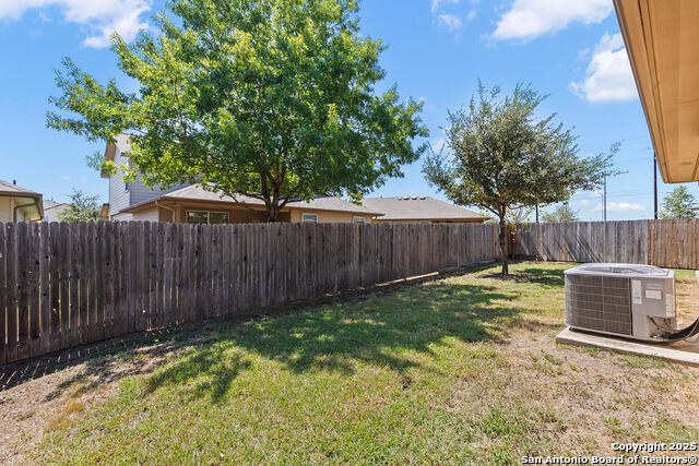 Listing photo id 36 for 12110 Kruth Pt