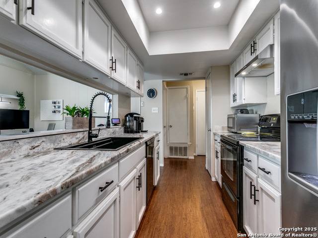 Image 10 of 25 For 6018 Royal Creek