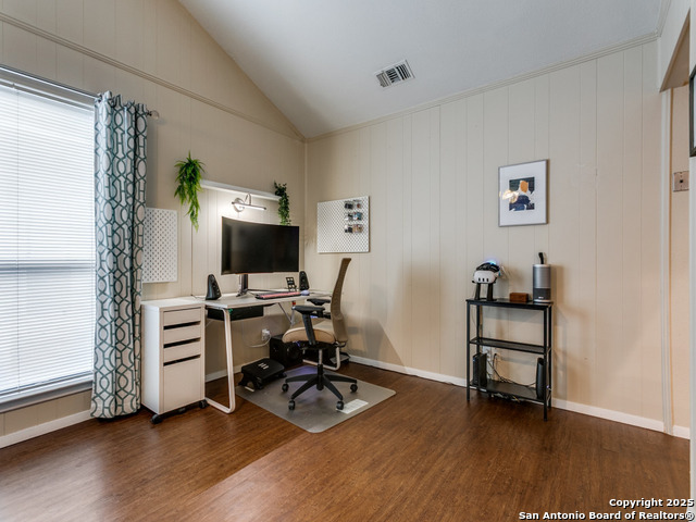 Image 13 of 25 For 6018 Royal Creek