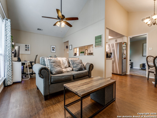 Image 15 of 25 For 6018 Royal Creek