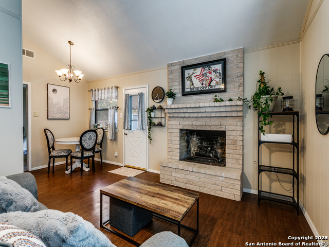 Image 16 of 25 For 6018 Royal Creek