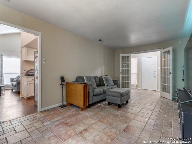 Image 4 of 25 For 6018 Royal Creek