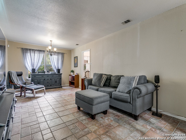 Image 6 of 25 For 6018 Royal Creek