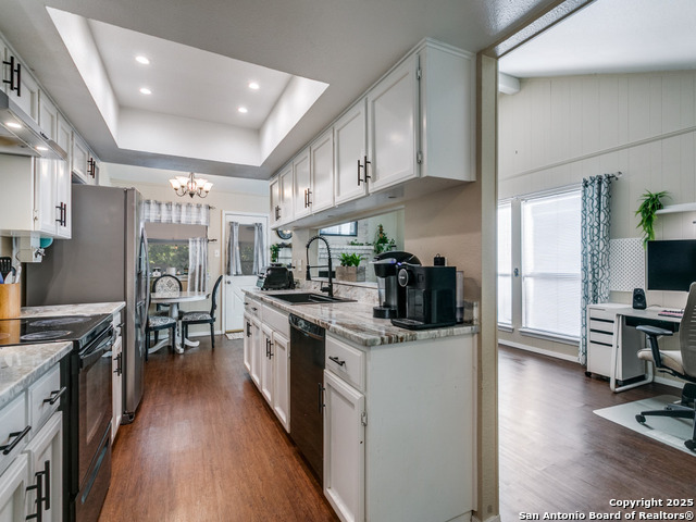 Image 9 of 25 For 6018 Royal Creek