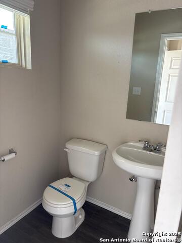 Image 2 of 20 For 9419 Trap Rock