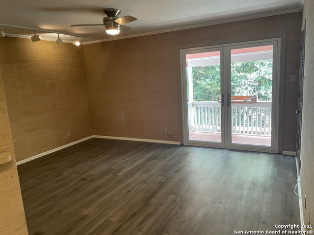 Image 2 of 13 For 2300 Nacogdoches Rd 203a