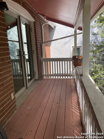 Image 7 of 13 For 2300 Nacogdoches Rd 203a