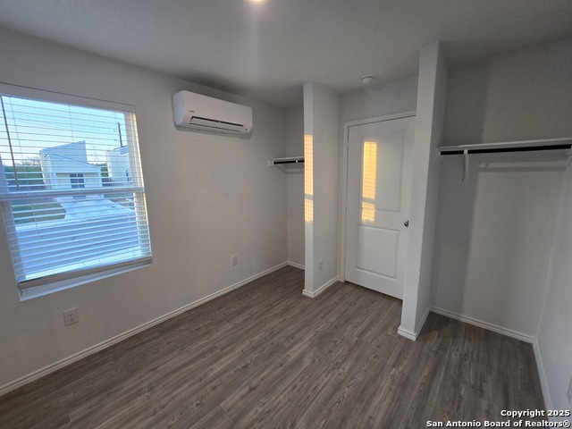 Image 7 of 16 For 7177 Elm Cove